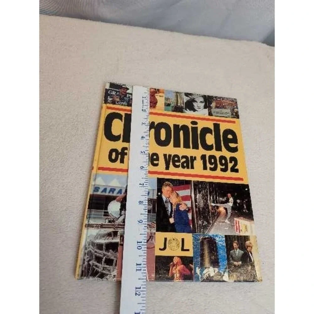 Chronicle of the Year 1992 Yearbook Photo Journal Hardcover Book